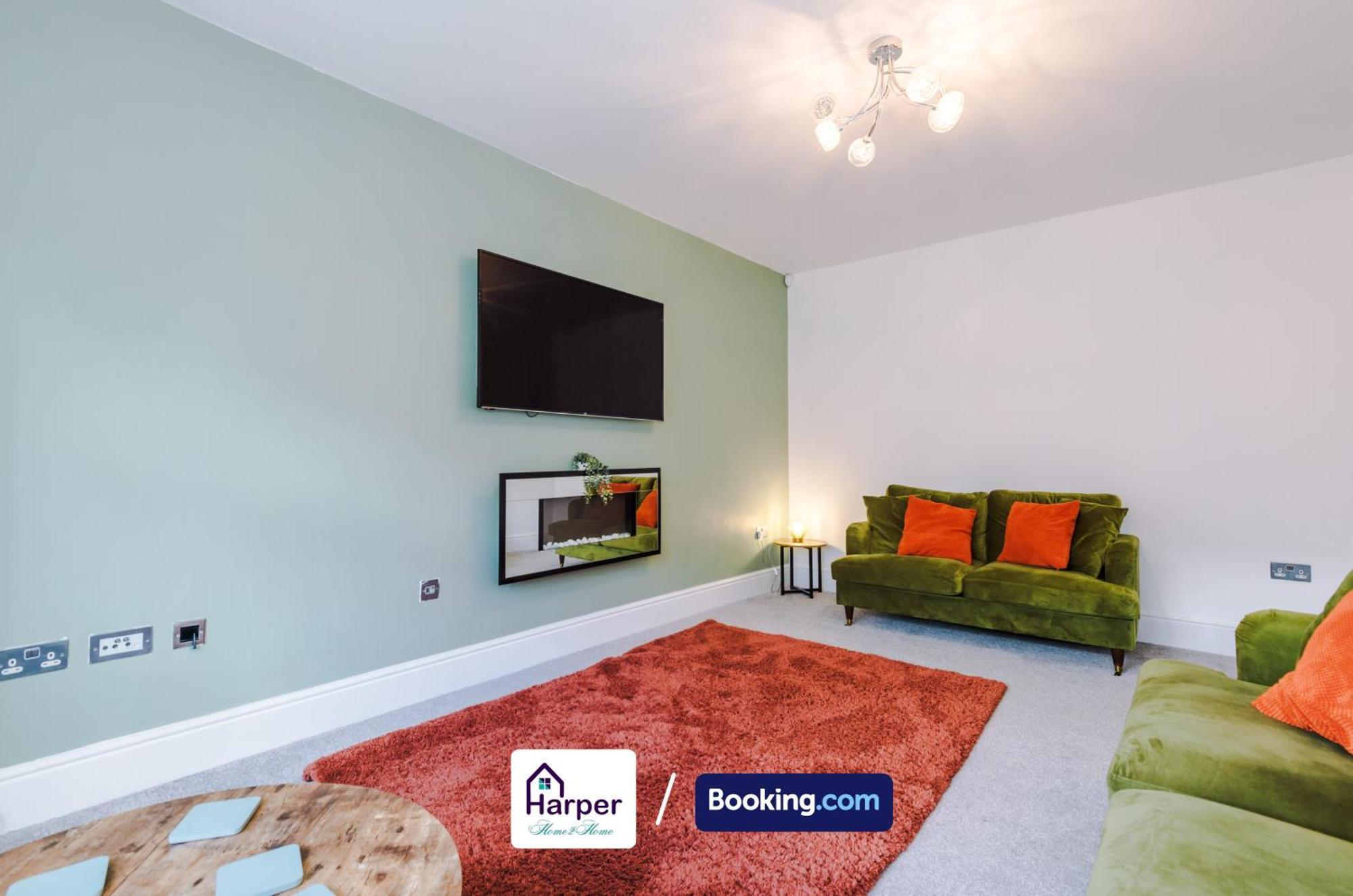 4 Bedroom By Harperletting Short Lets & Serviced Accommodation Chester With Detached Games Room Drive Long Or Short Stays Christleton Bagian luar foto
