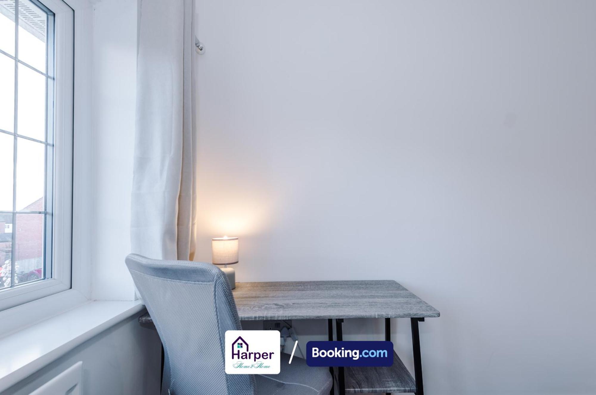 4 Bedroom By Harperletting Short Lets & Serviced Accommodation Chester With Detached Games Room Drive Long Or Short Stays Christleton Bagian luar foto