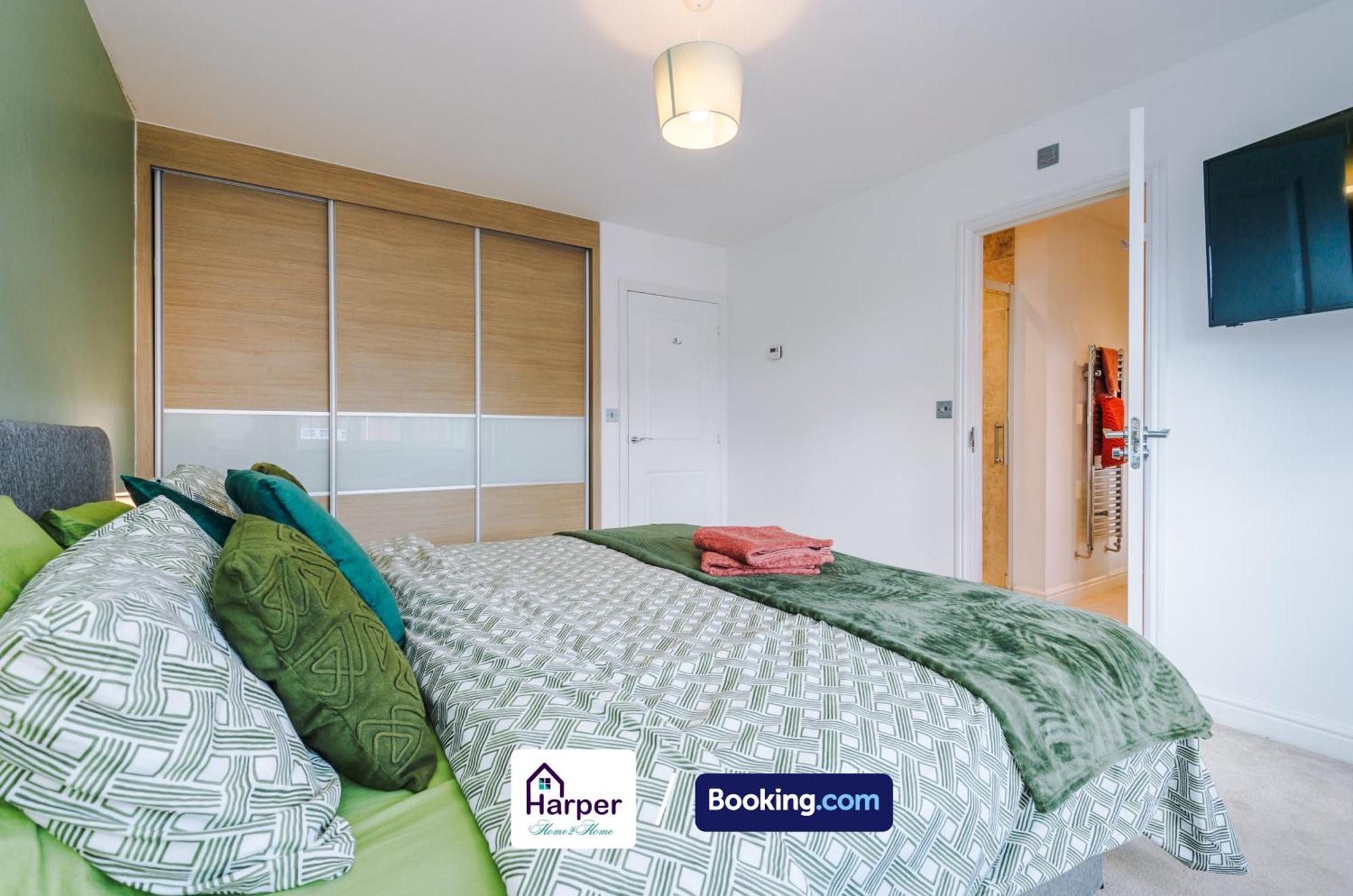 4 Bedroom By Harperletting Short Lets & Serviced Accommodation Chester With Detached Games Room Drive Long Or Short Stays Christleton Bagian luar foto